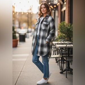 Levi's Women's Wool Blend Sherpa Lined Long Shacket in black and white plaid. XL